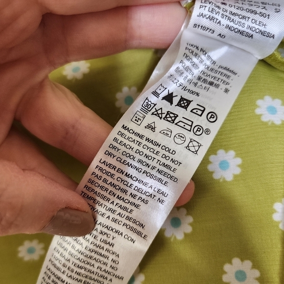 Levi's Sleeve Daisy Embry Tie Front Puff  Print Shirt M - Picture 6 of 6